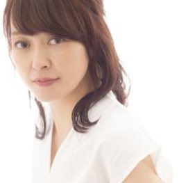 易えき かれん先生
