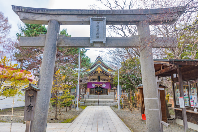 彌彦神社がデートにおすすめな理由とは?